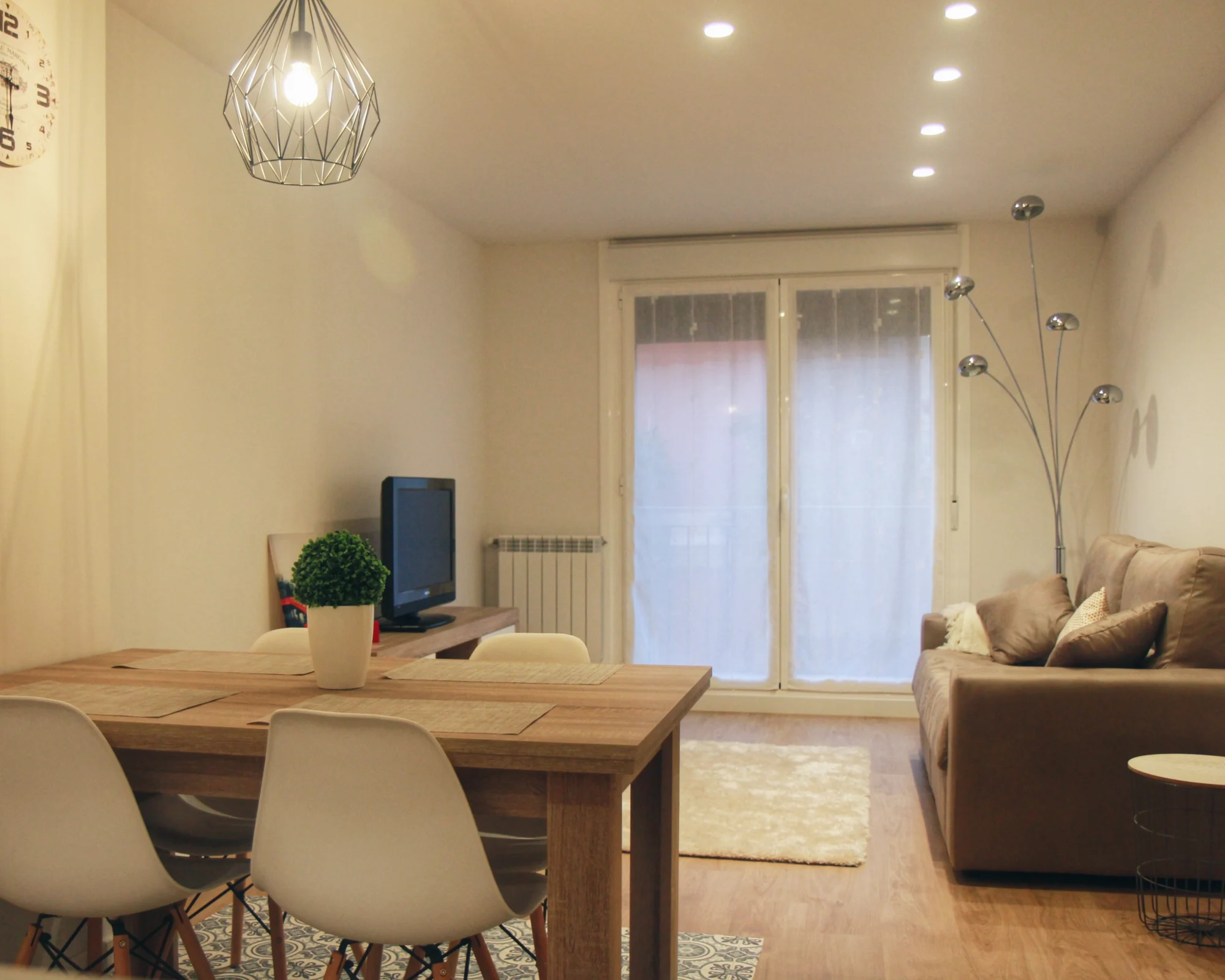 Apartamento Erdi Kale. Salón comedor