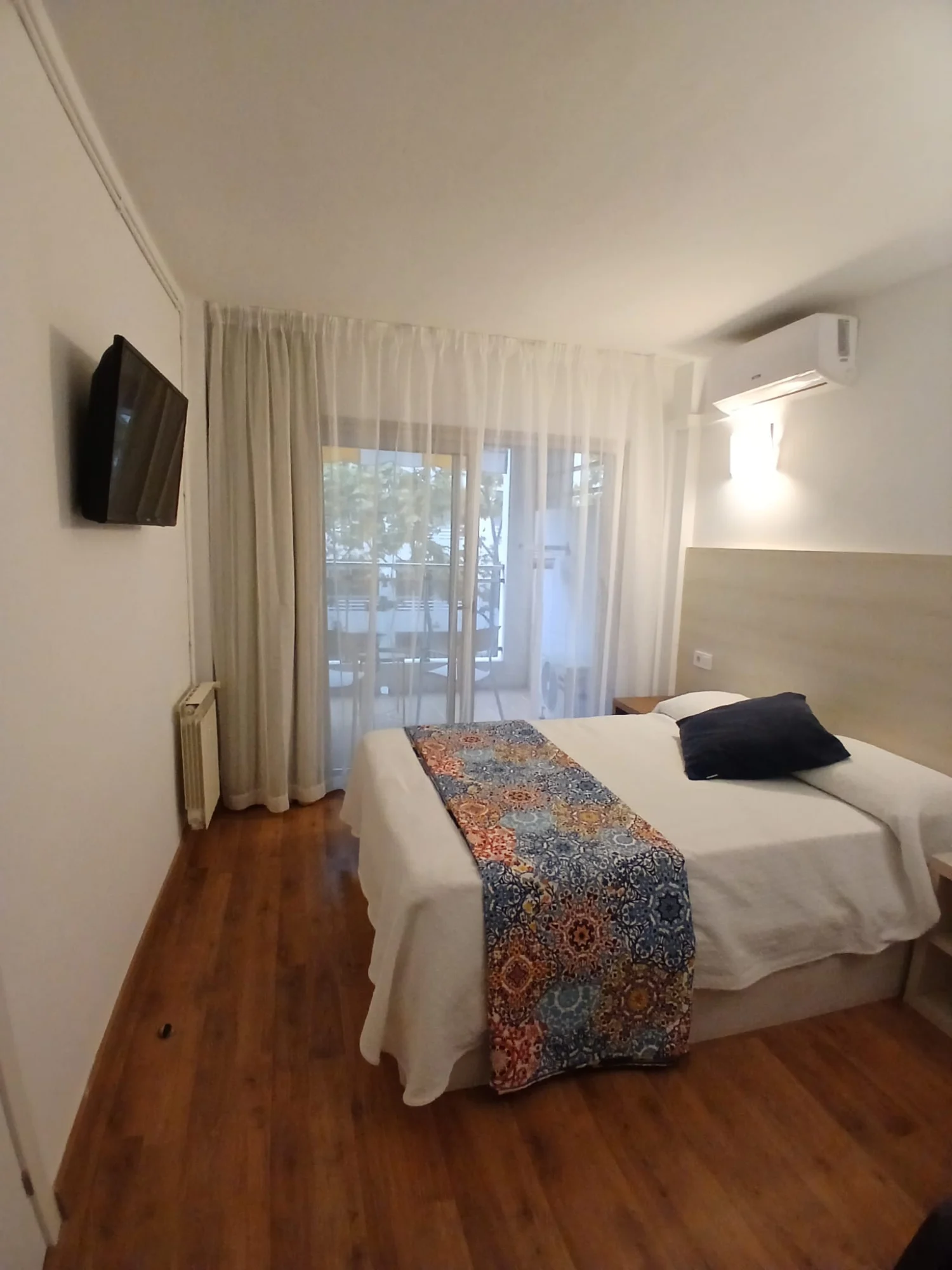 apartamento-michelangelo-06 Air-conditioned bedroom in Salou