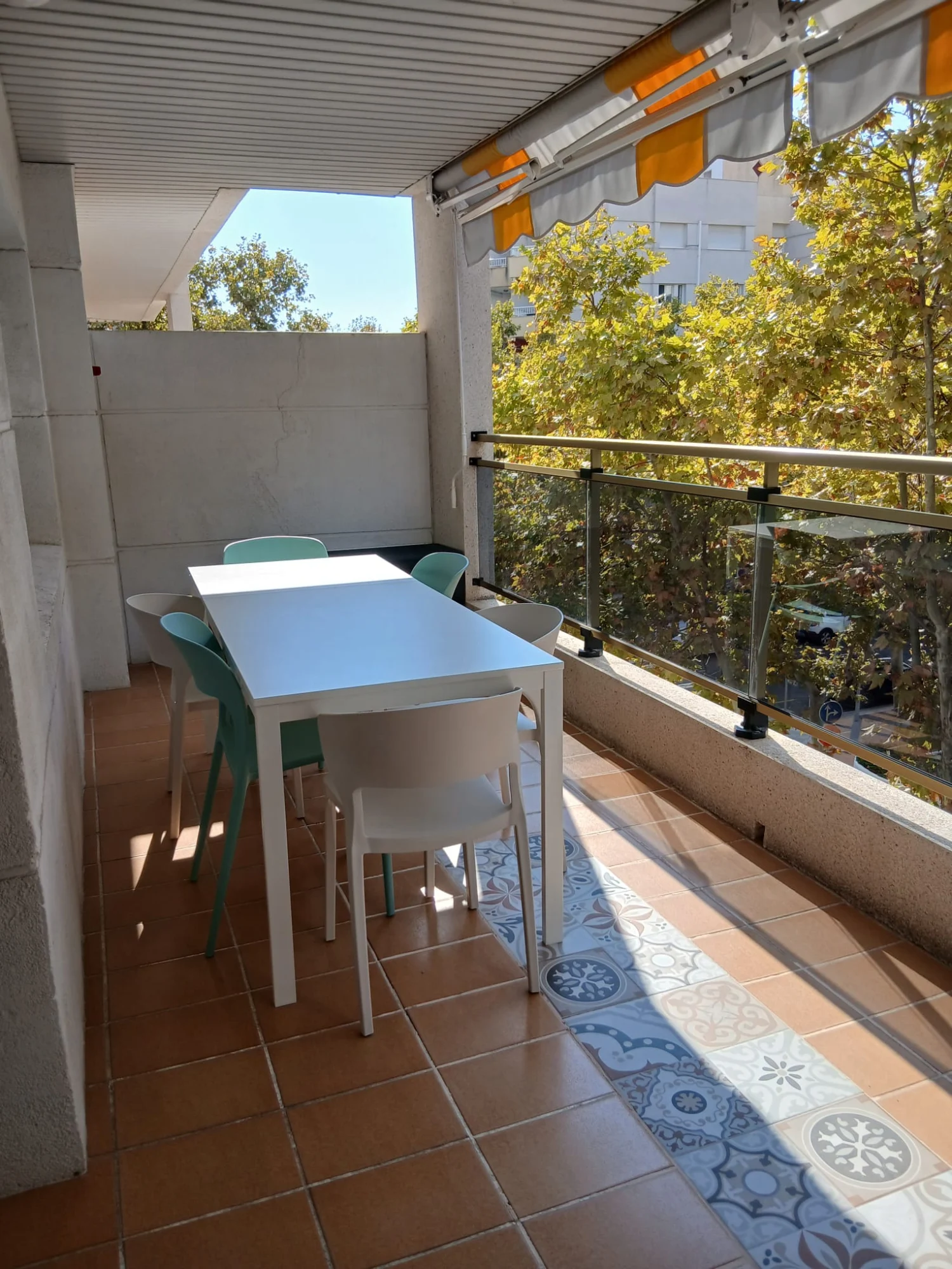 apartamento-michelangelo-08 Terrace table